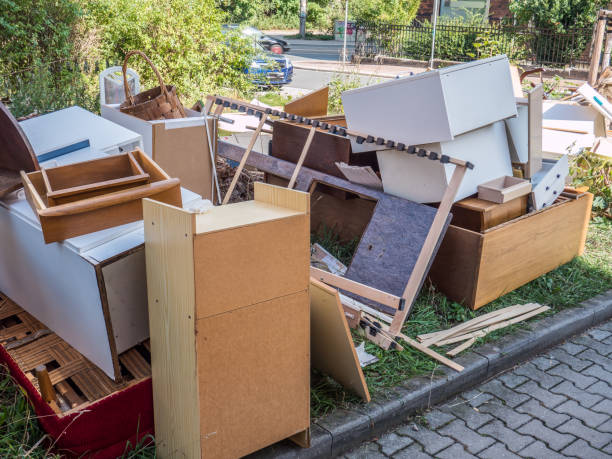 Best Construction Debris Removal  in Ashland, WI